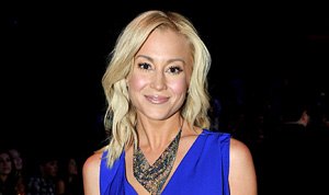 1333731667_kellie pickler 178