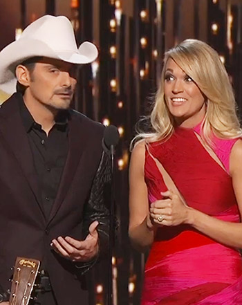 1446687404_carrie underwood brad paisley 441