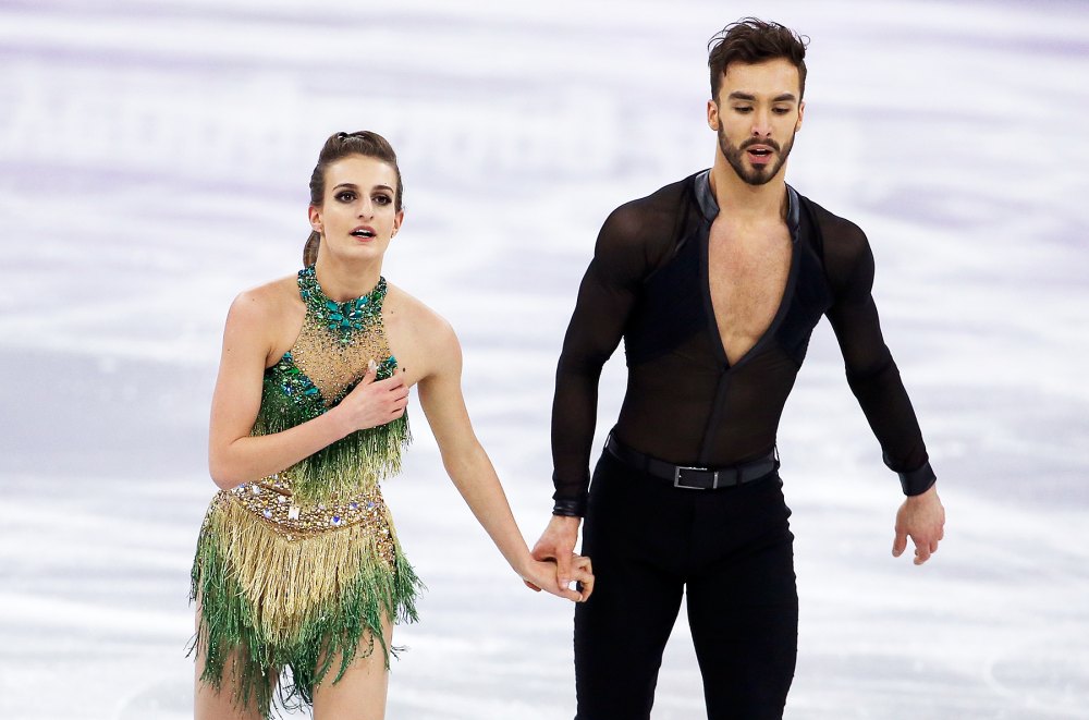 Gabriella Papadakis wardrobe malfunction Pyeongchang 2018 Winter Olympics