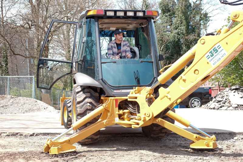 Breaking Ground! Brad Paisley's 'Free' Grocery Store Under Construction