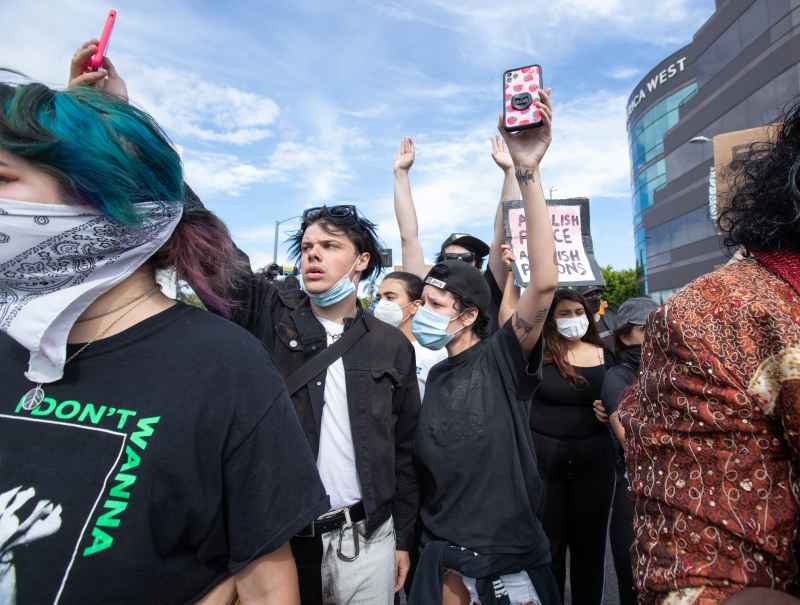 Halsey Steps Out With Ex Youngblud at L.A. Protest Amid Rumored Evan Peters Split