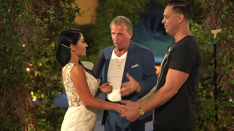 Angelina Pivarnick Renews Her Vows in Front of 'Jersey Shore' Cast After Wedding Fallout