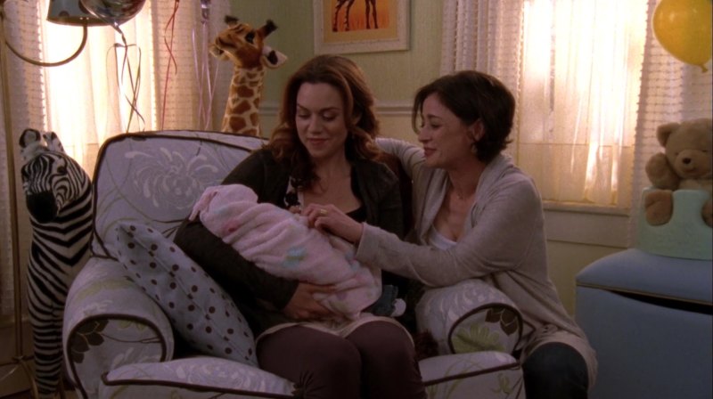 Hilarie Burton Moira Kelly Saved My Life