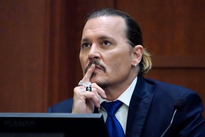 Howard Stern Calls Johnny Depp a Narcissist Amid His Defamation Case Against Amber Heard 2