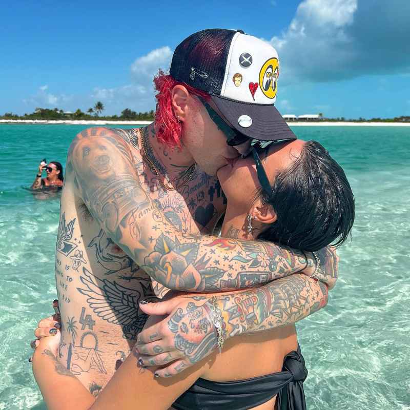 Demi Lovato, Jordan Lutes' Relationship Timeline - 599