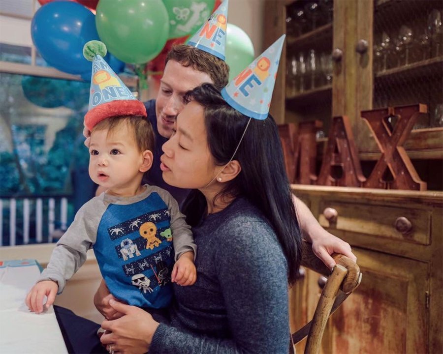 November 2016 Facebook Founder Mark Zuckerberg and Wife Priscilla Chan Family Album
