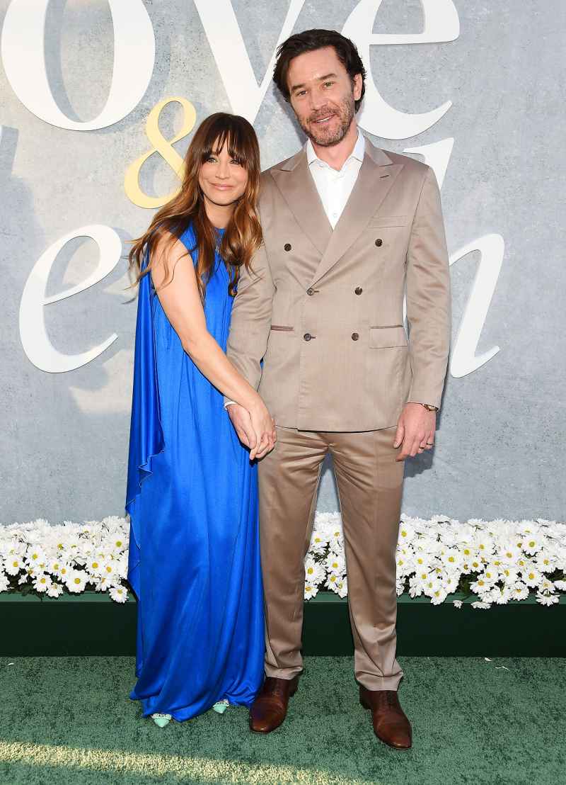 Feature Kaley Cuoco First Red Carpet Since Baby Tom Pelphrey 01