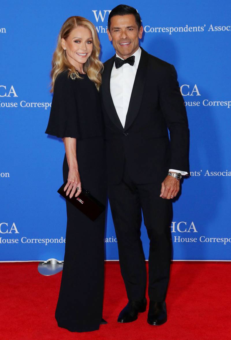 Kelly Ripa and Mark Consuelos Daughter Lola Graduates from NYU