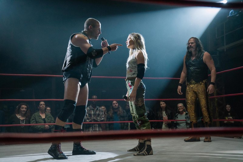 Stephen Amell Calls Out Reductive SAG-AFTRA Strike 3 Heels