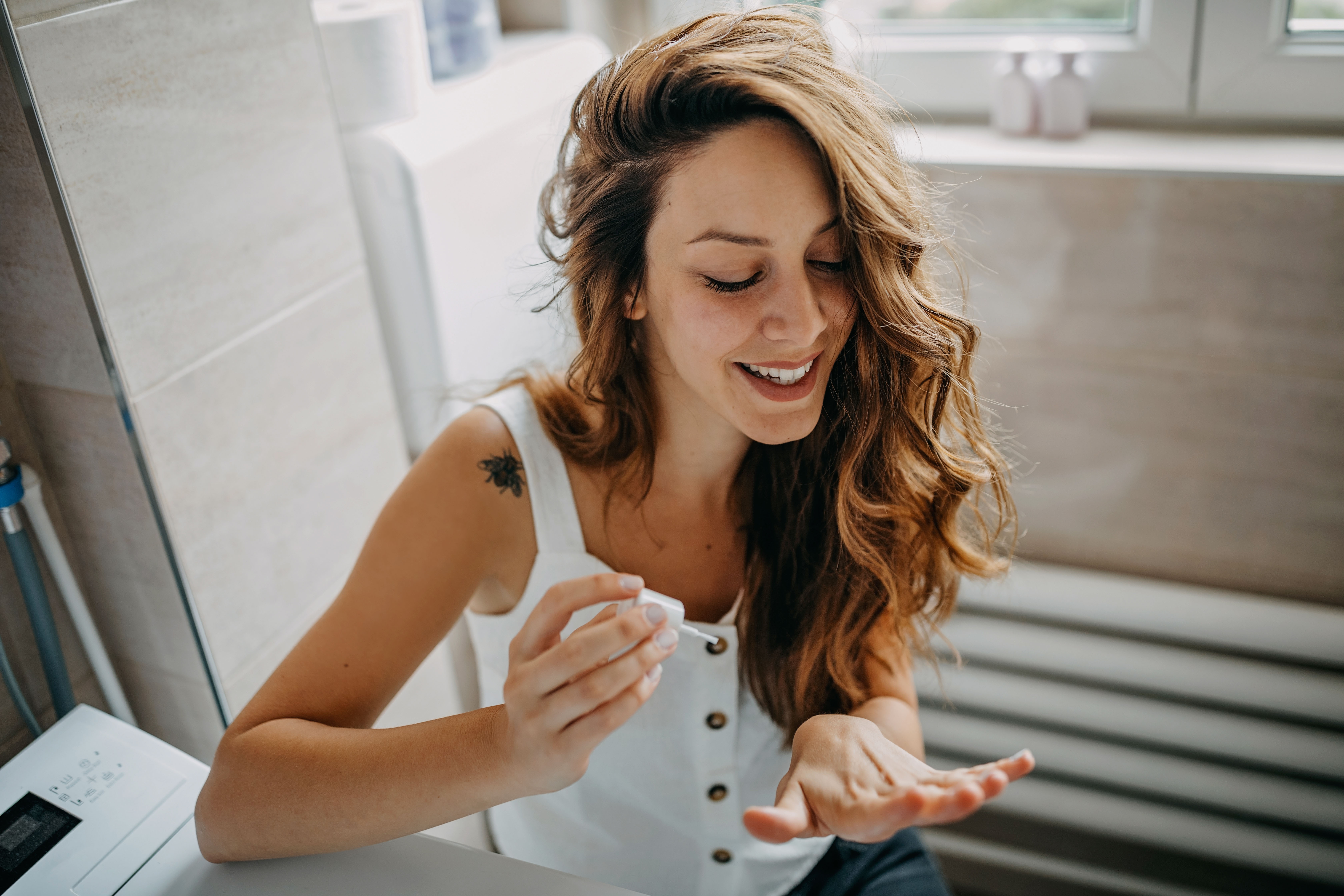 This Nourishing Remover Formula Actually Takes My Dip Powder Off