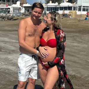 Kelsey Parker Instagram Tom Parker Widow New Relationship TL 1