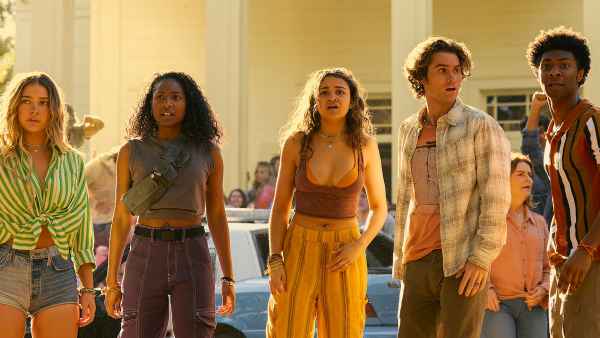 Which Outer Banks Cast Members Appeared on The Runarounds