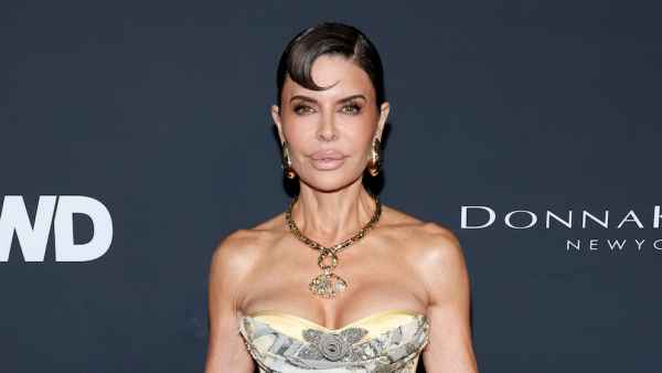Lisa Rinna RHOBH Costars Book Revs