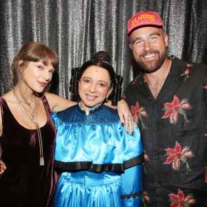 GettyImages-2281454543Taylor-Swift-and-Travis-Kelce-Enjoy-Broadway-Date-Night-in-NYC-After-Knicks-Fandom-Backlash.jpg