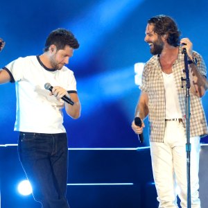 Niall-Horan-and-Thomas-Rhett-GettyImages-2285446343