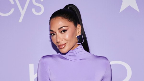 Nicole Scherzinger Shares Gruesome Pic After ‘Boiling’ Water Fell on Her Leg: ‘Show Must Go On’