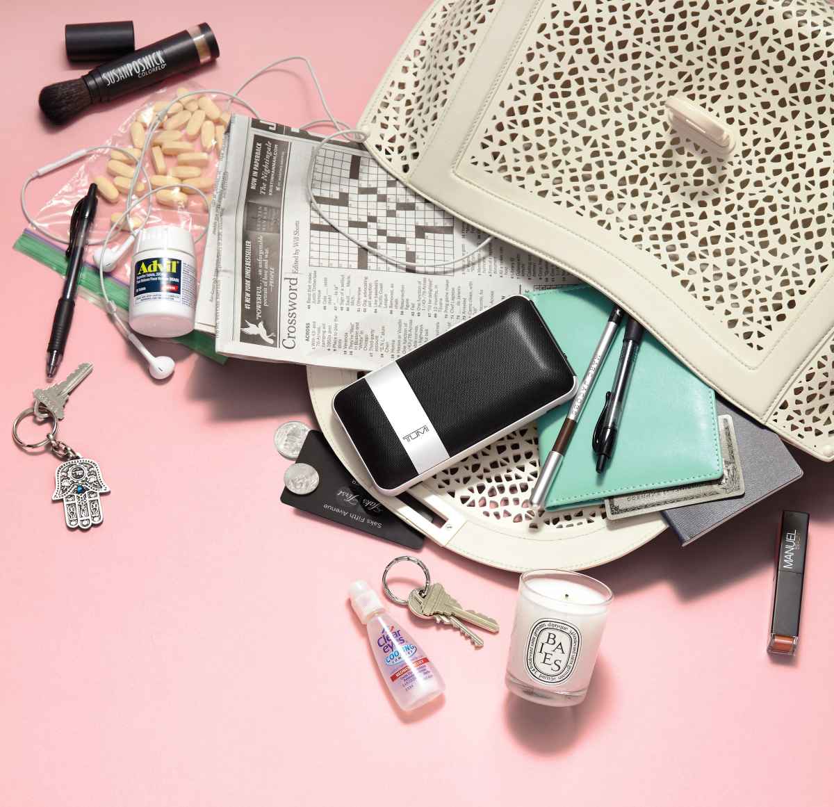 Vanessa Williams: What's In My Bag?