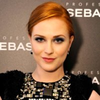 1251395849evan_rachel_wood_290x206
