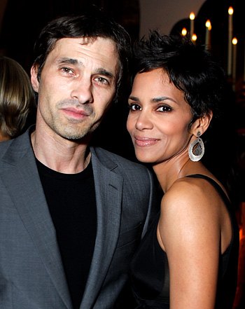 1326304018_olivier martinez halle berry 441