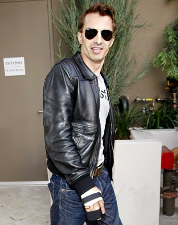 1354047926_olivier martinez 441