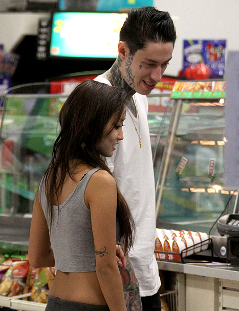 1371051151_trace cyrus brenda song article