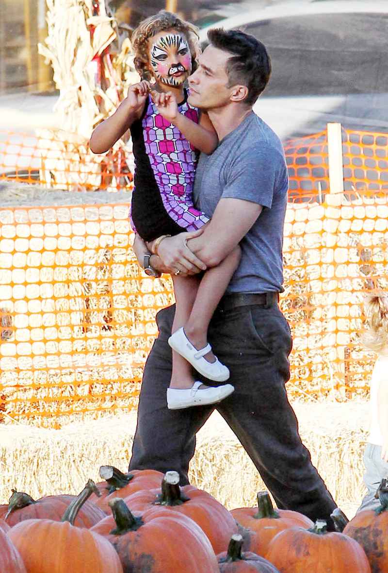 1382477500_olivier martinez nahla zoom