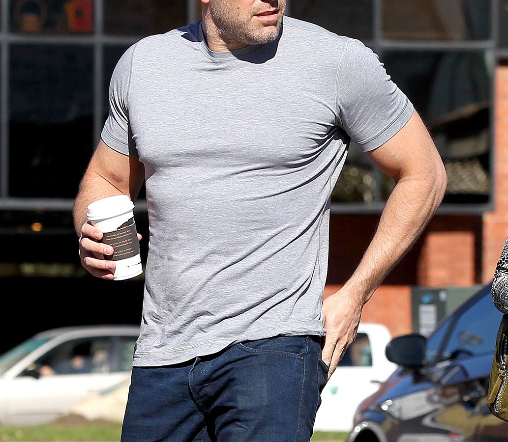 Ben Affleck Shows Off Huge Biceps in Tight T-Shirt, Looks Ripped: Pics