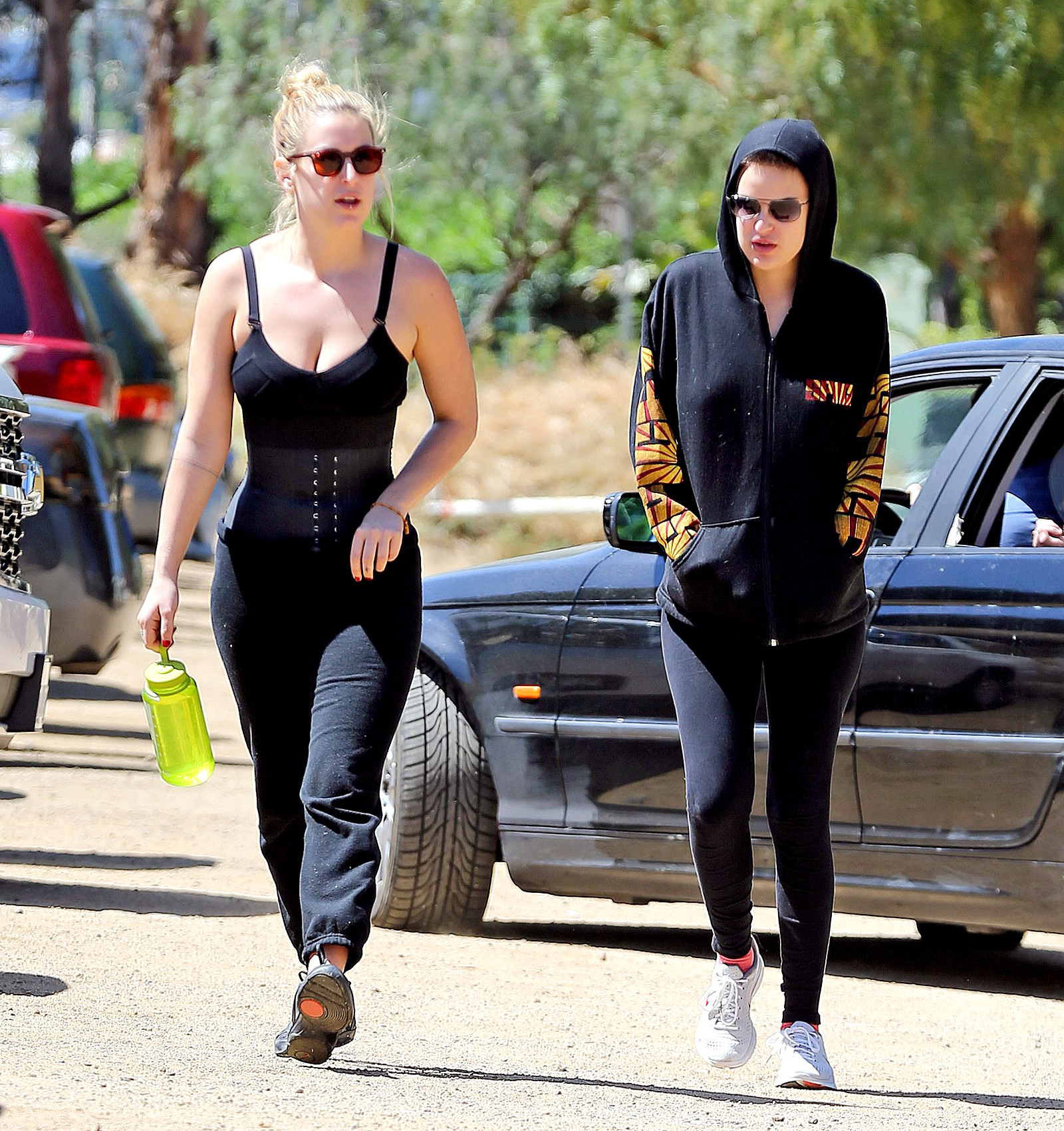 Scout Willis Takes Her Waist Trainer Out for a Hike With Tallulah