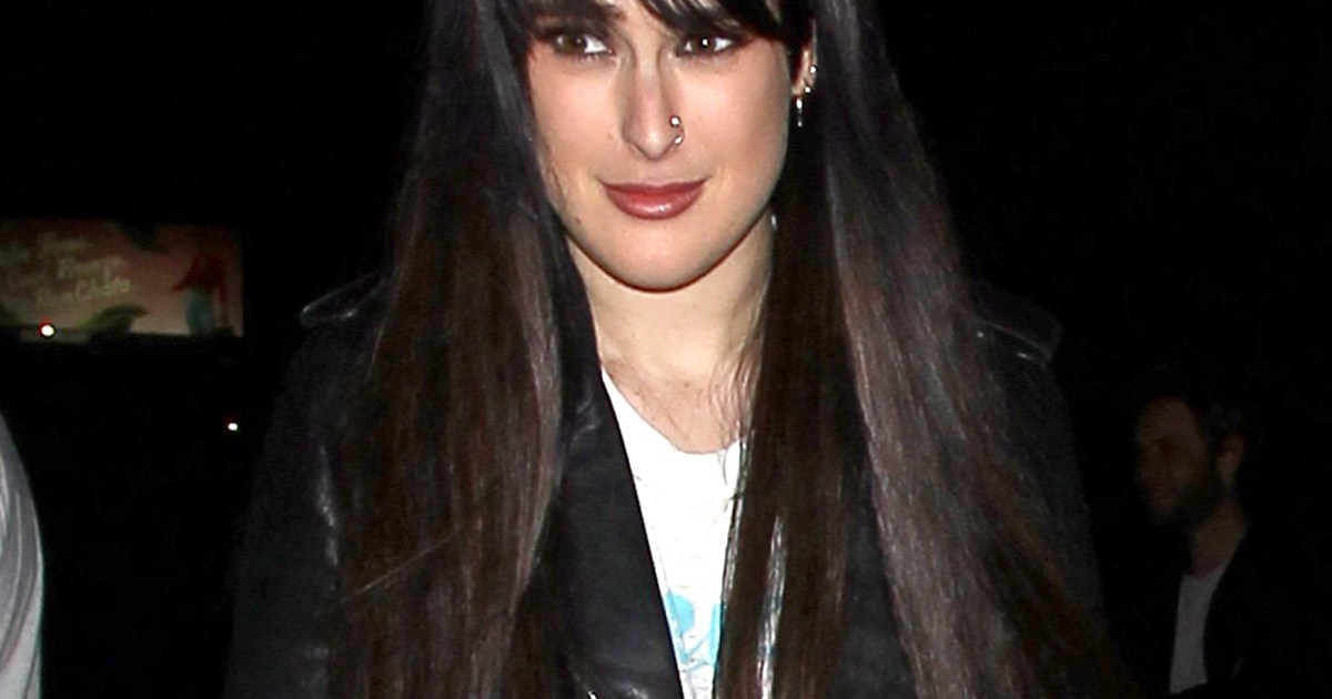 Rumer Willis Looks Just Like Demi Moore With Bangs 