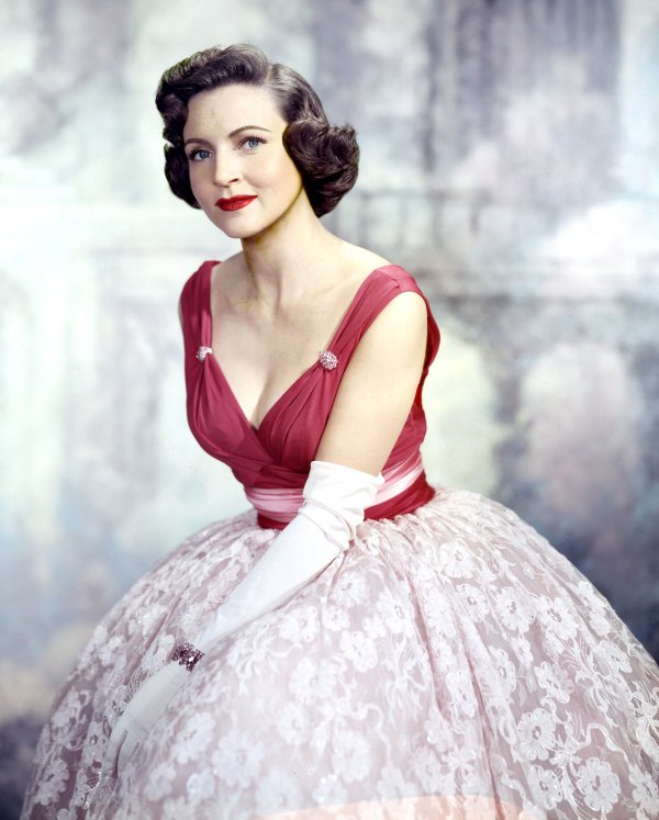 Betty White’s Best Sexy Style And Fashion Moments