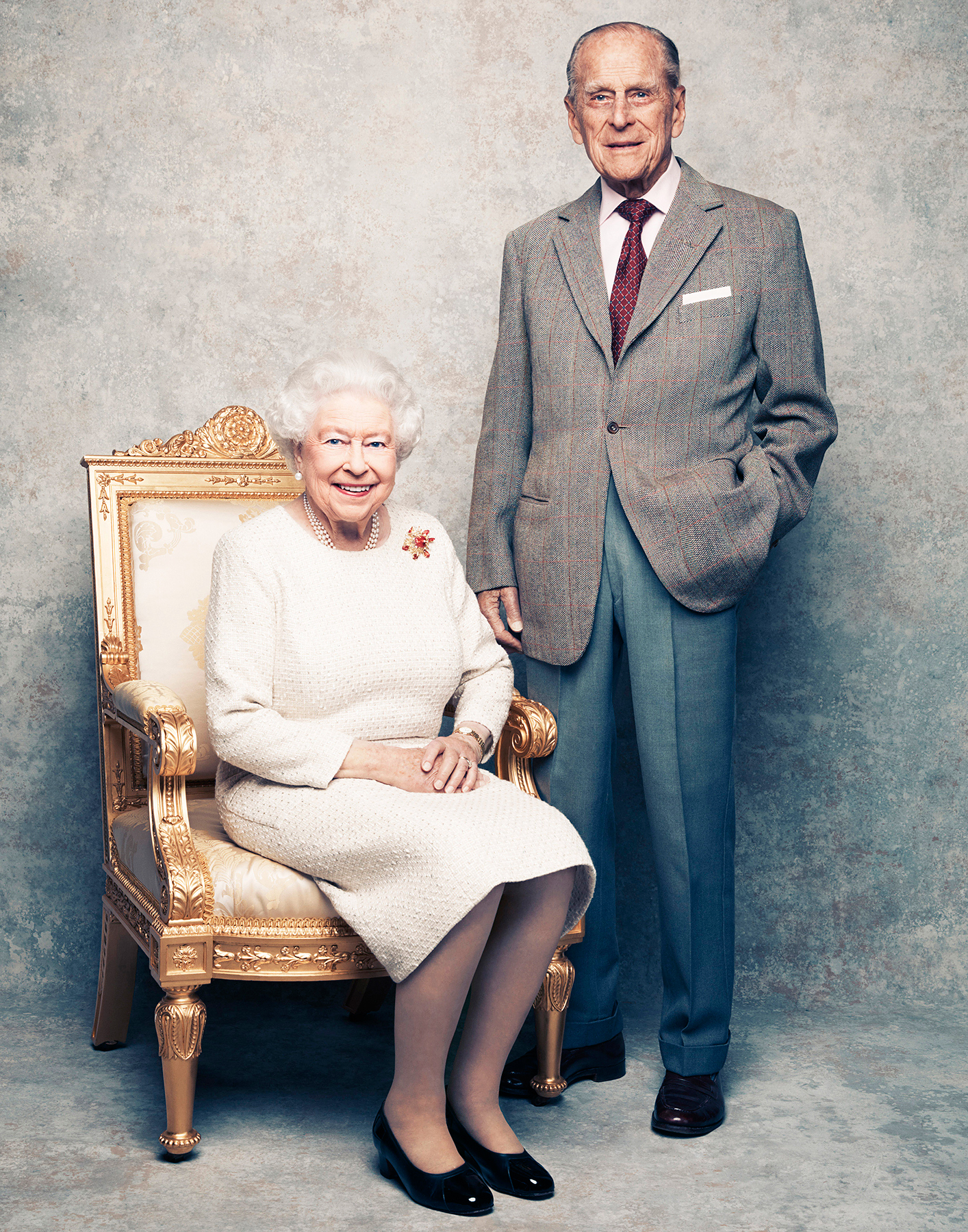 Kate, William, Harry Celebrate Queen Elizabeth's 70th ...
