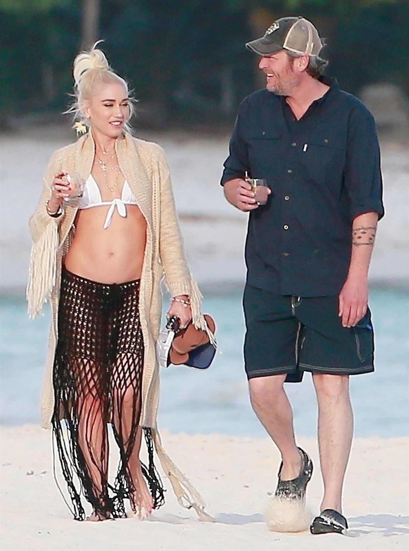 Gwen Stefani Blake Shelton Beach Vacation Playa Del Carmen Mexico 5 ?w=1400&quality=86&strip=all