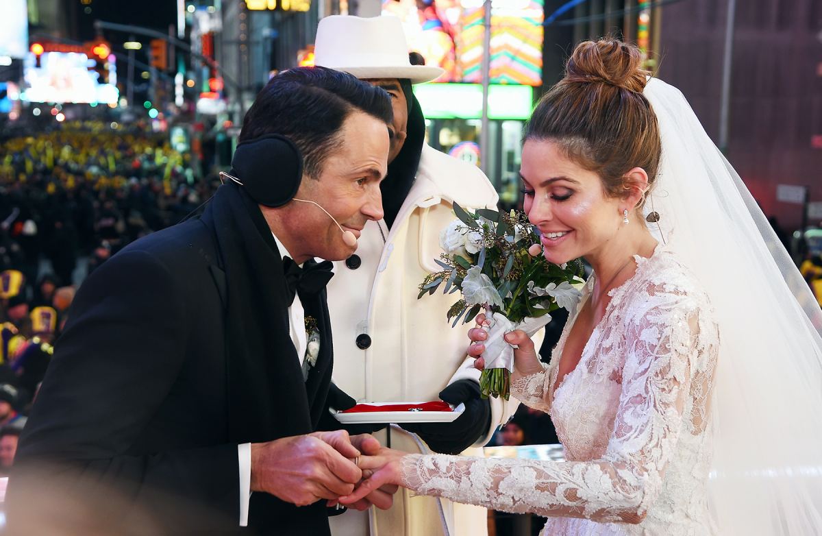 Maria Menounos marries on live TV in surprise wedding on New Year's Eve