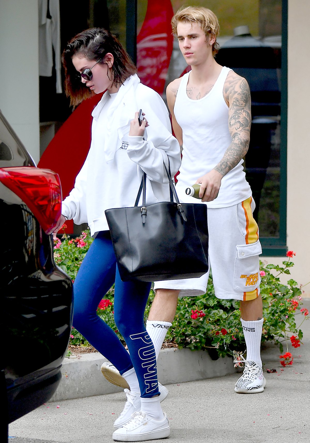 Justin Bieber and Selena Gomez Hit Up Hot Yoga After New Year’s