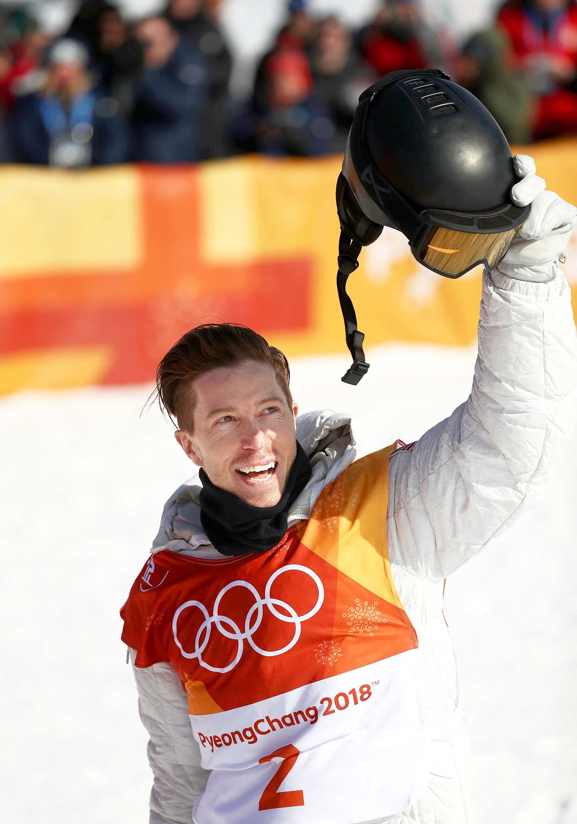 Shaun White Qualifies for Halfpipe Final After All-or-Nothing Second Run