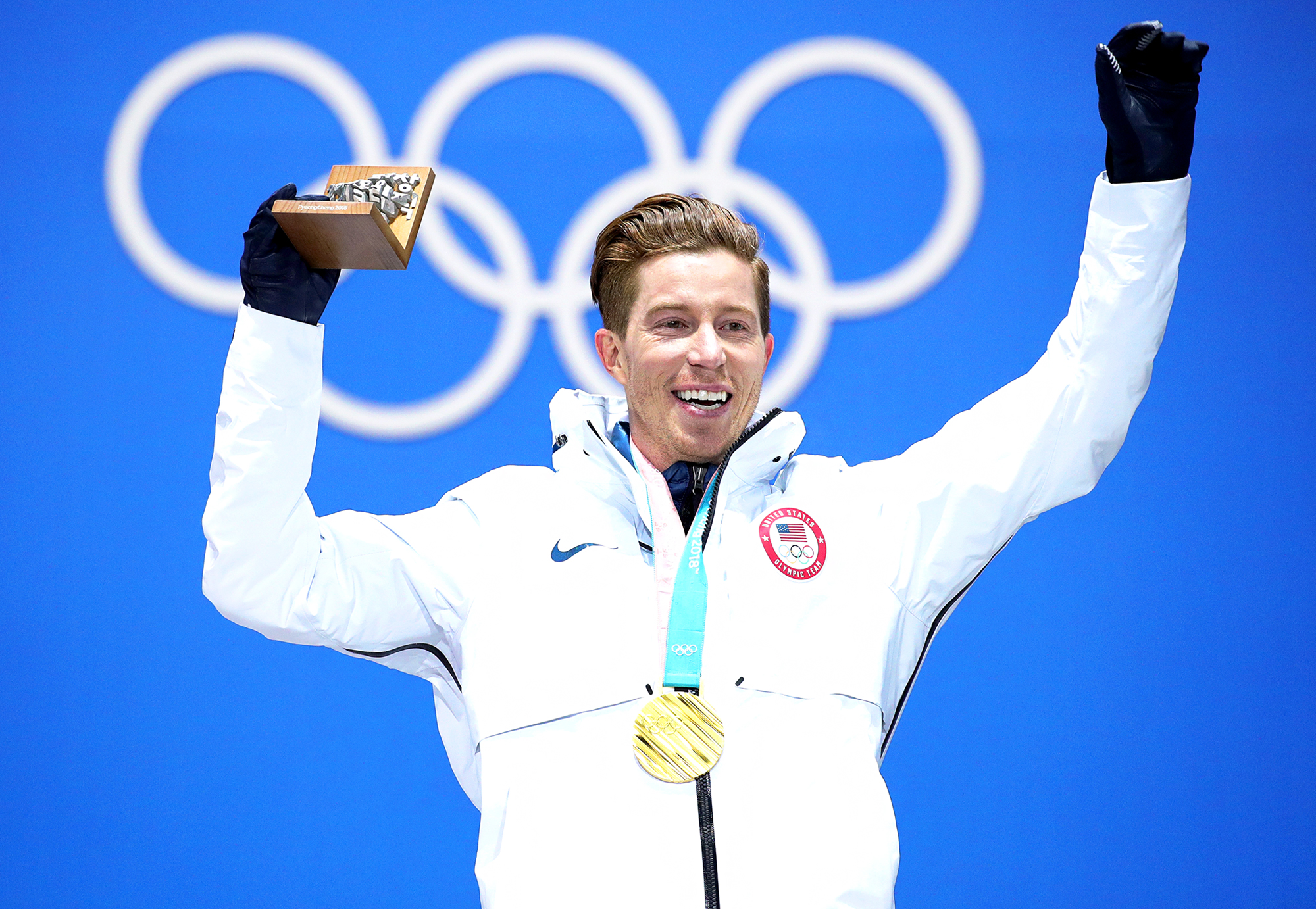 Snowboarder Shaun White wins men's halfpipe to give Team USA 100th