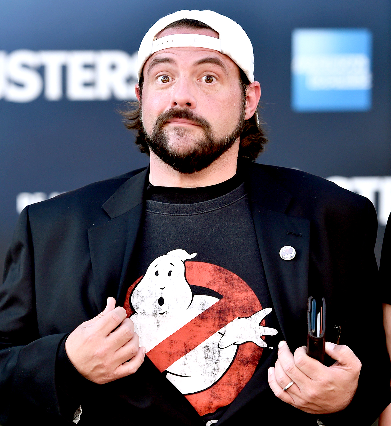 Kevin Smith Suffers Heart Attack Celebs Send Well Wishes