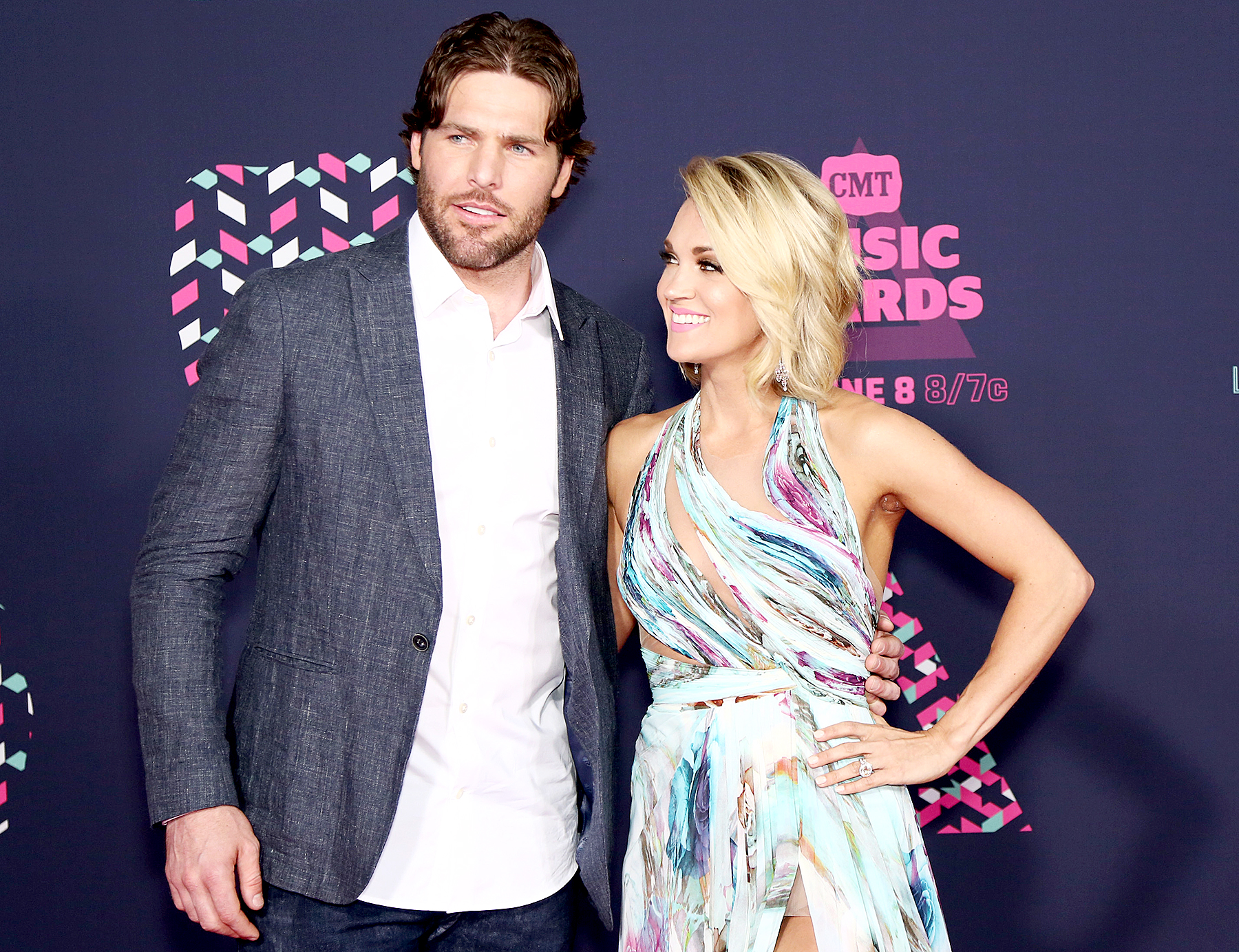 Carrie Underwood’s Husband Mike Fisher Shuts Down Divorce Rumors