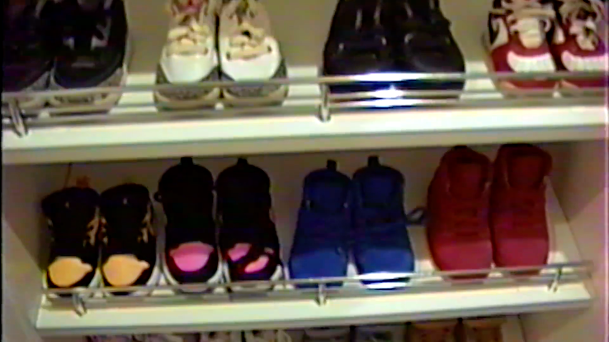 Kylie Jenner App Closet Tour Topshop Sneak Peek