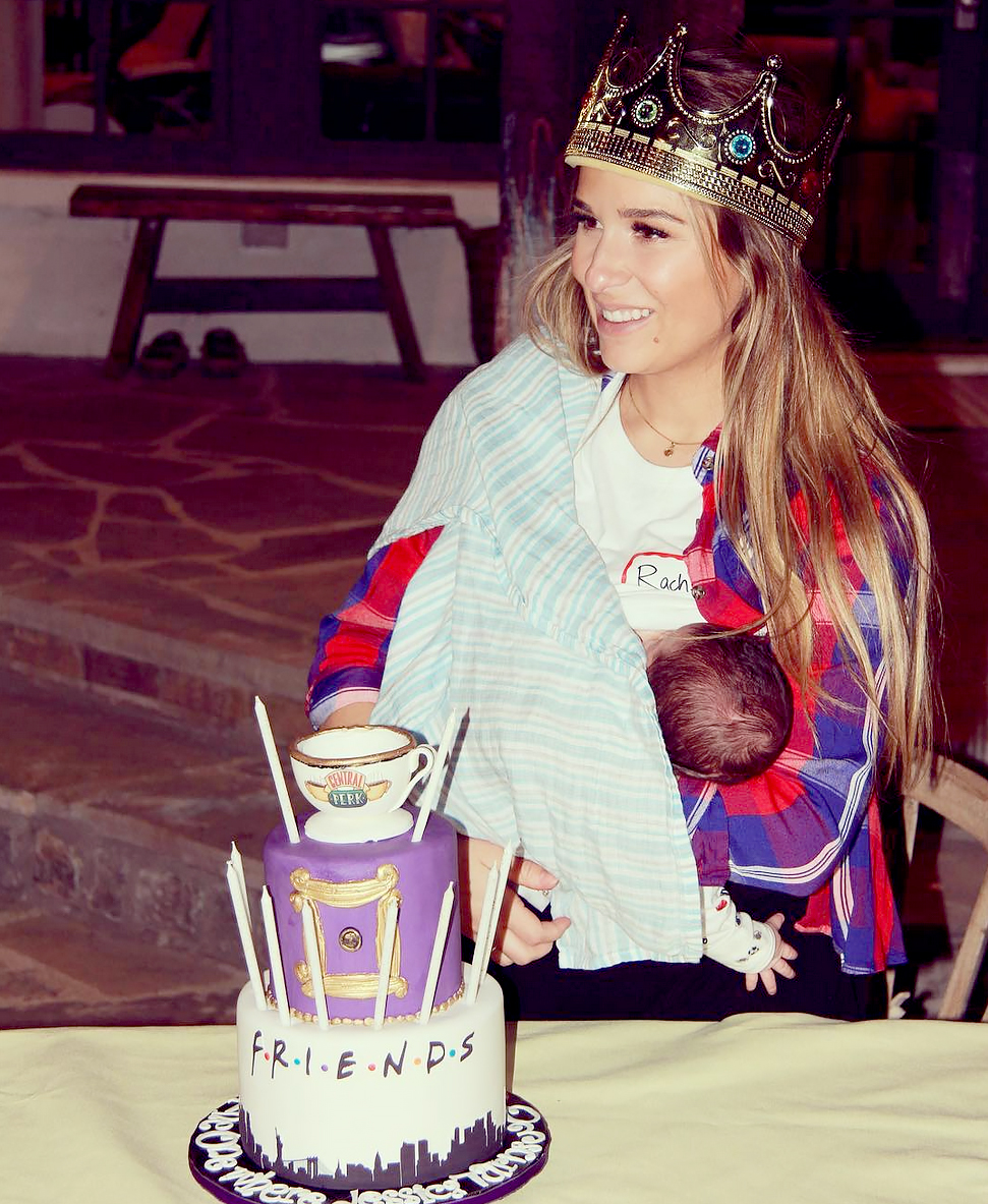 Jessie James Decker Has A Friends Themed 30th Birthday Pics