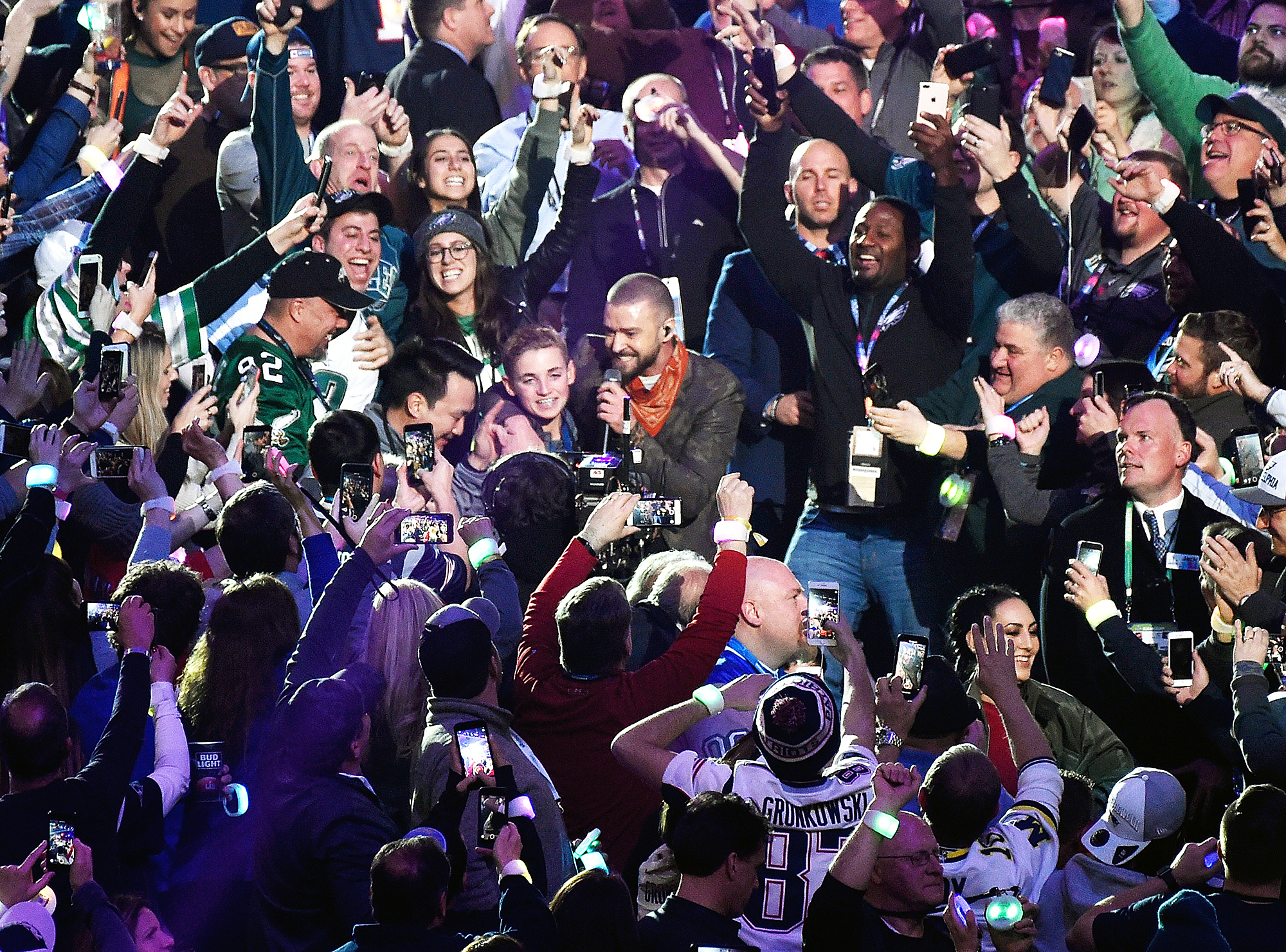Justin Timberlake and Super Bowl 'Selfie Kid' Reunite