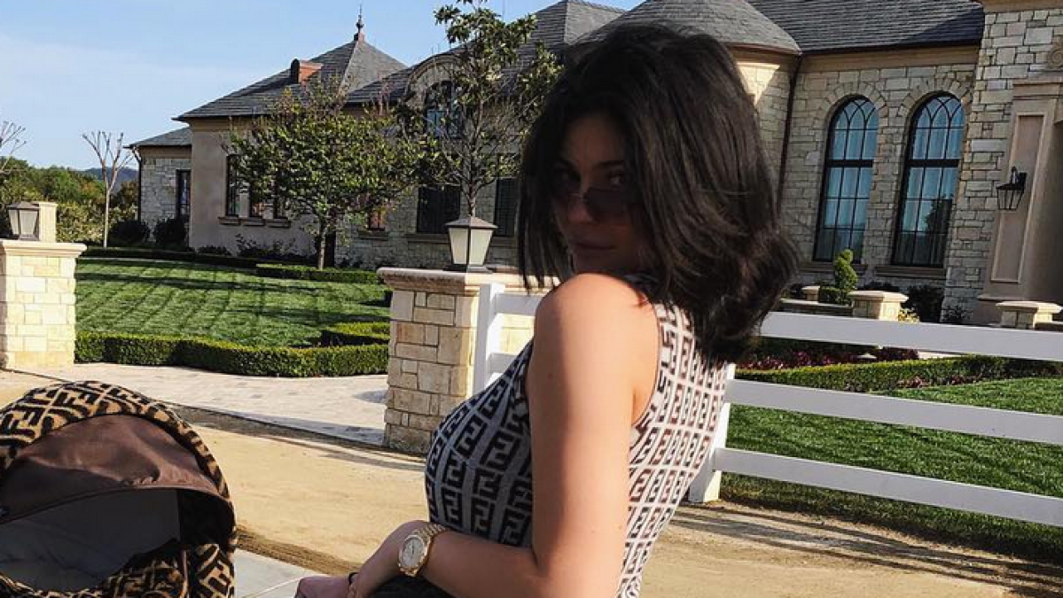 Kylie Jenner's Fendi Stroller & Outfit Prove She's The Coolest Mom