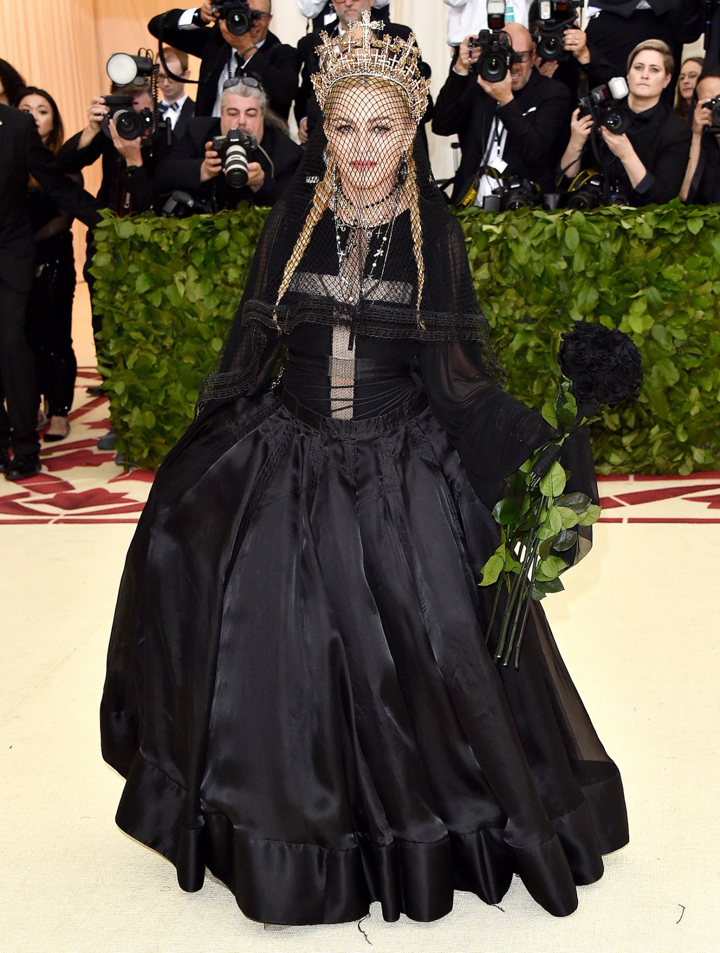 Madonna Sings ‘Like a Prayer’ at Met Gala 2018 Us Weekly