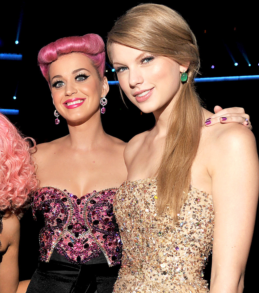 Taylor Swift, 2024 VMA'larında Katy Perry'yi Ayakta Alkışlamaya Başladı