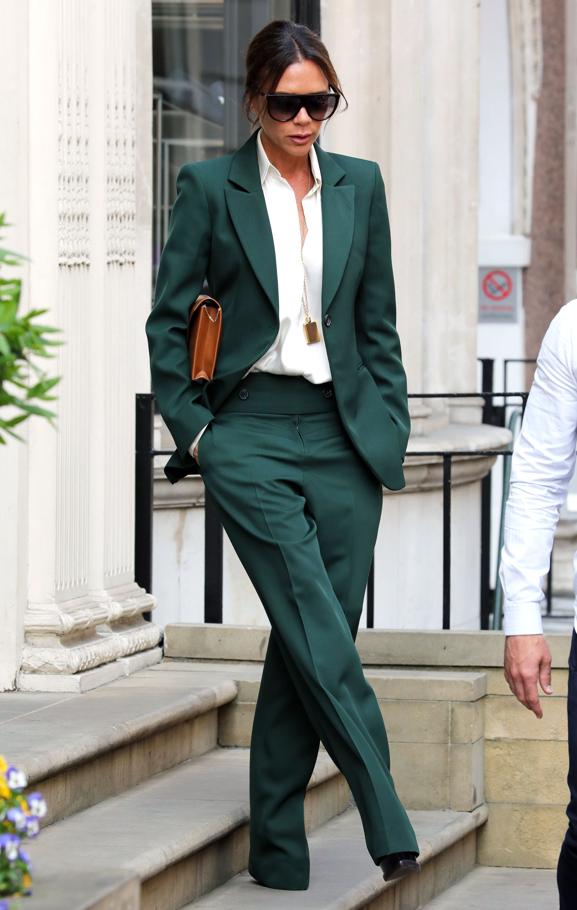 How To Get This Victoria Beckham White Suit Look for Less  fountainof30com