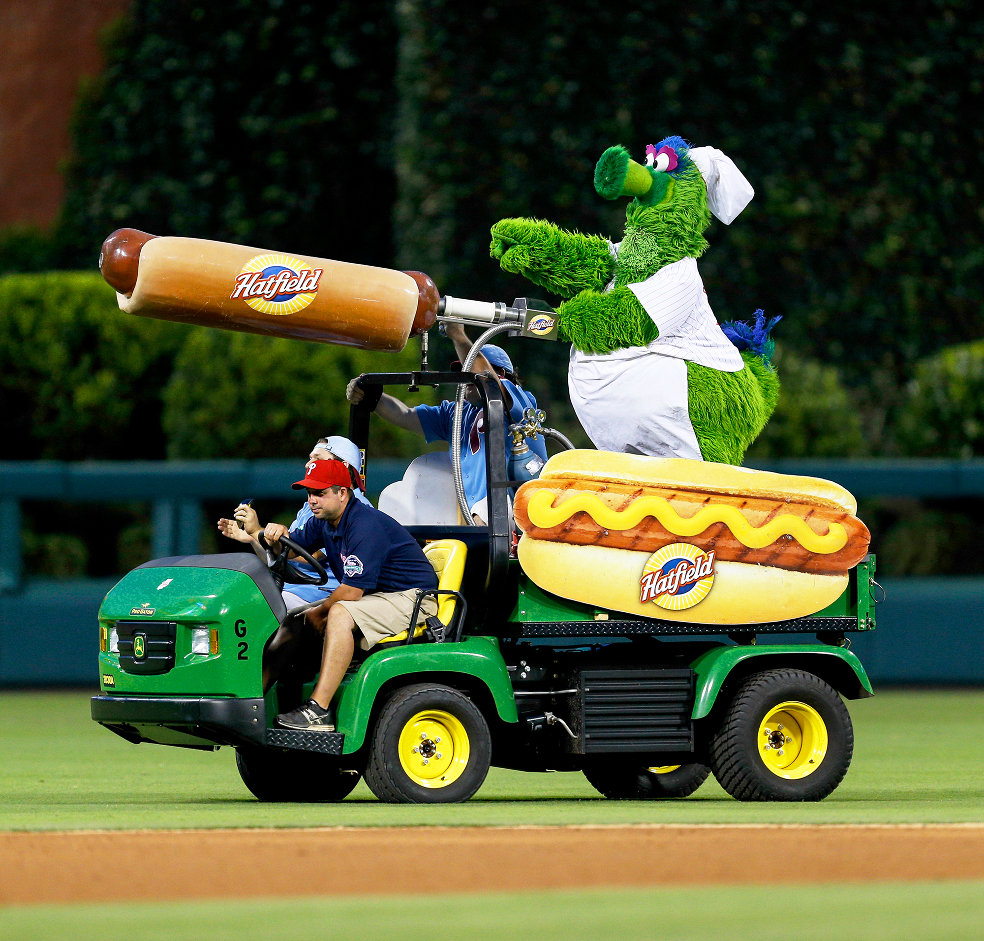 Fan injured by Phillie Phanatic's hot dog cannon during game – NBC Sports  Philadelphia