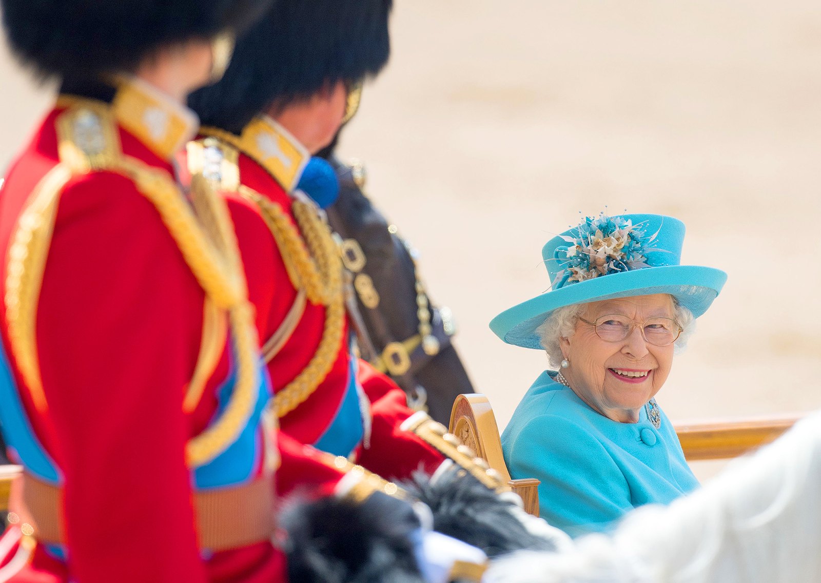 Queen s one. День рождения королевы праздник в Великобритании. День рождения Елизаветы 2. День рождения британского монарха.