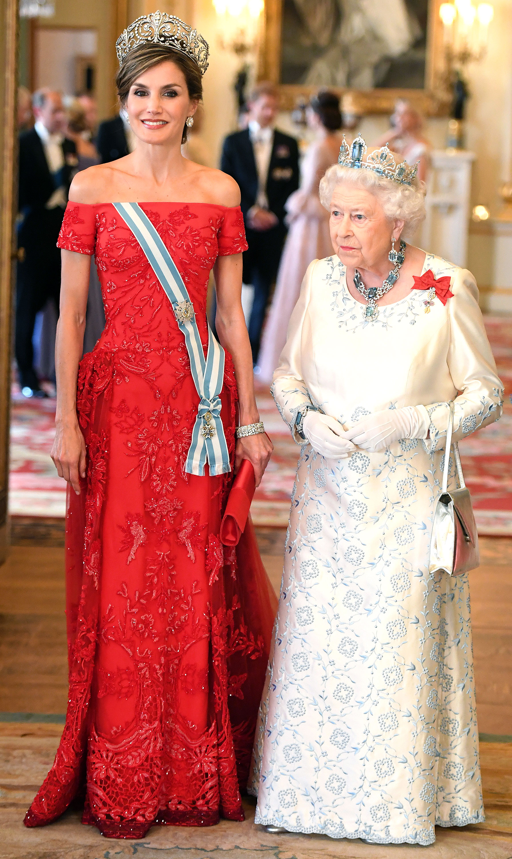 Queen Letizia Of Spain Best Dresses Outfits Pics