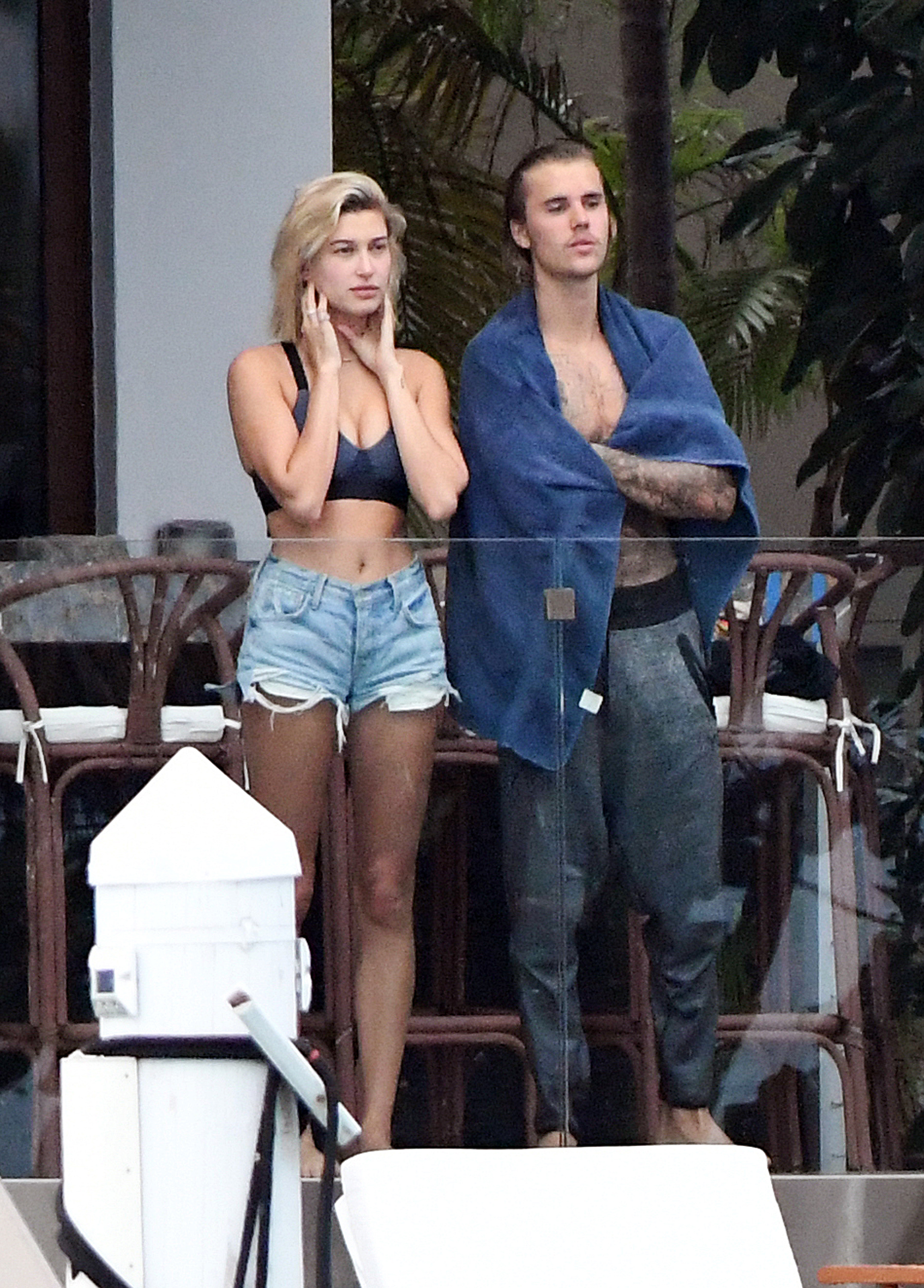 Justin Bieber And Hailey Baldwin Get Flirty Cozy In Miami