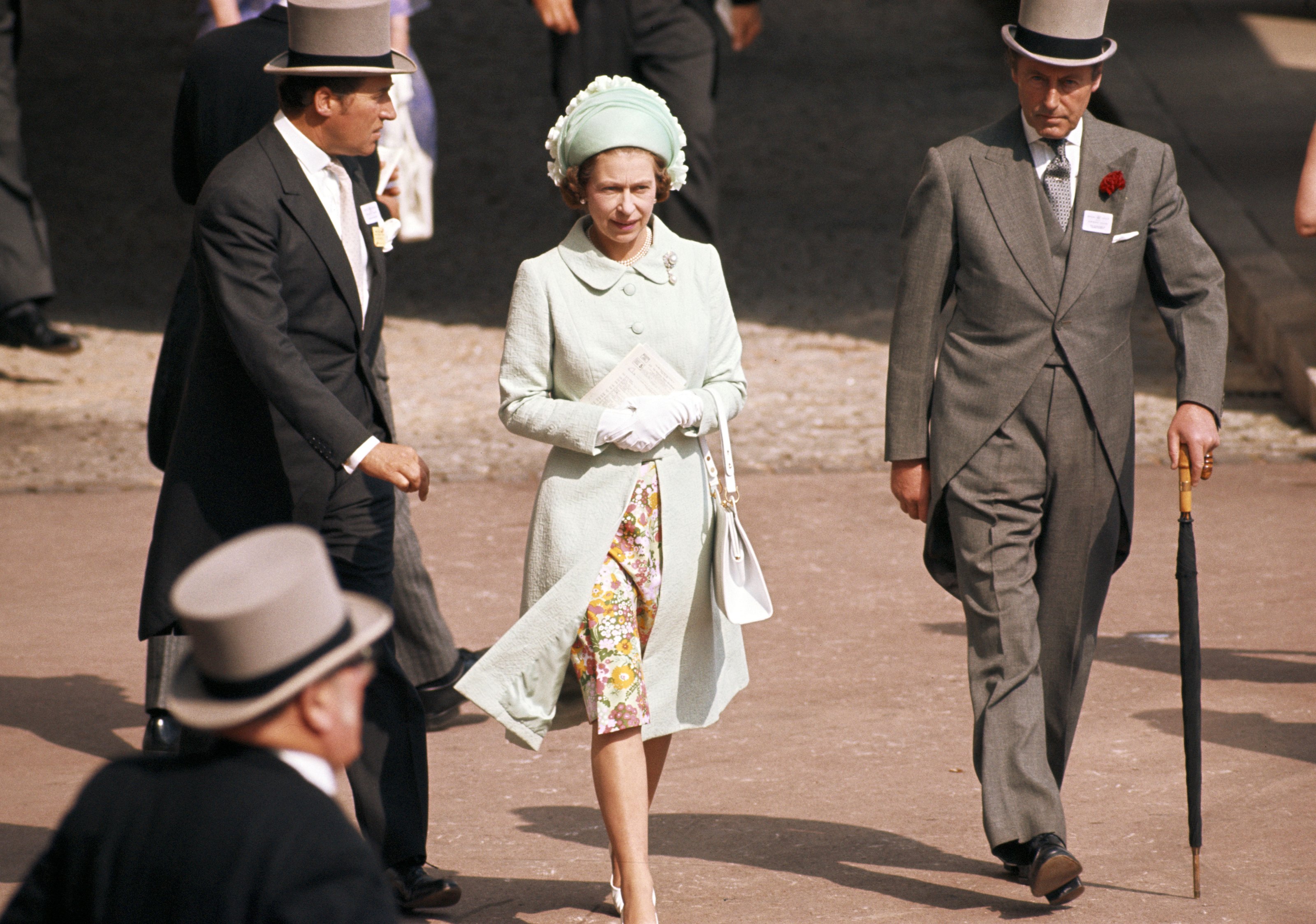 Evolution of Queen Elizabeth II’s Royal Ascot Style: Pics